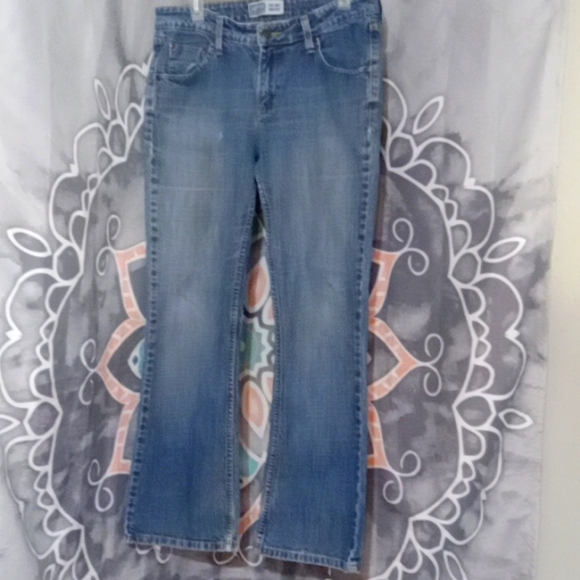 Levi's Denim - Womens Levi's Signature LOW RISE Bootcut Jeans